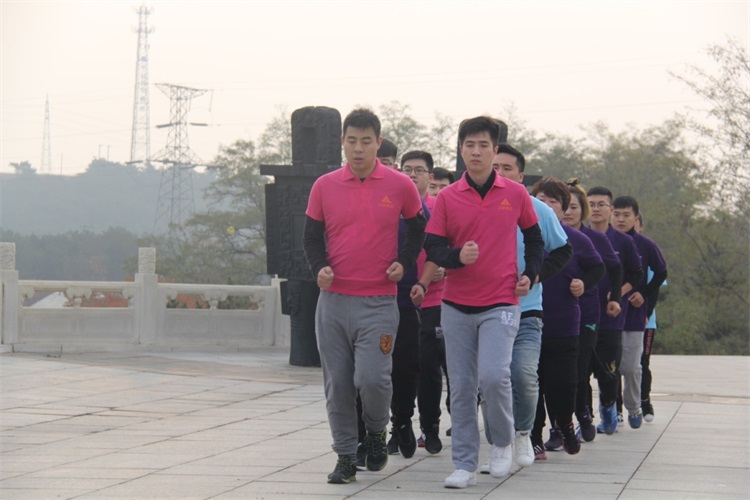 Galaxy银河国际新闻：：“不忘初心，，继续前进”