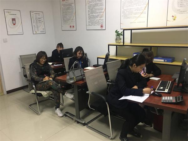 分享“磨炼向导力，，加速职业化《Galaxy银河国际精英》EMBA特训”